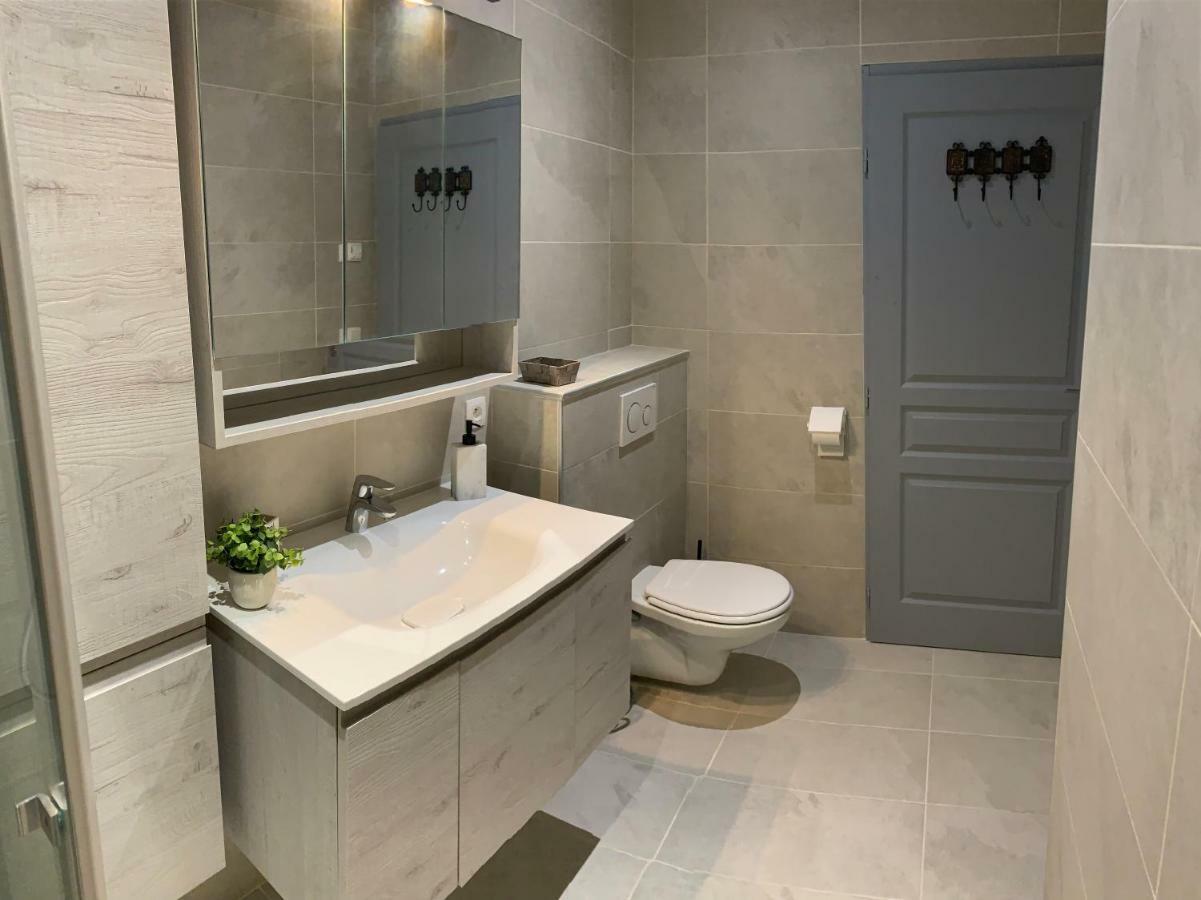 Sanskriti Hotel Scionzier Ngoại thất bức ảnh