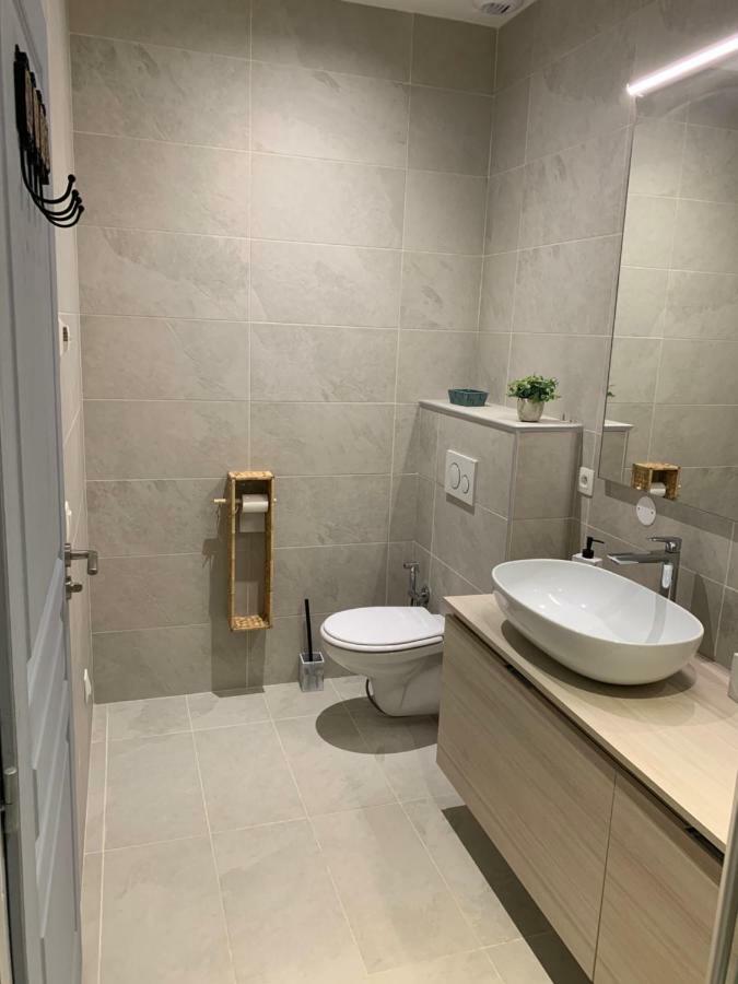 Sanskriti Hotel Scionzier Ngoại thất bức ảnh