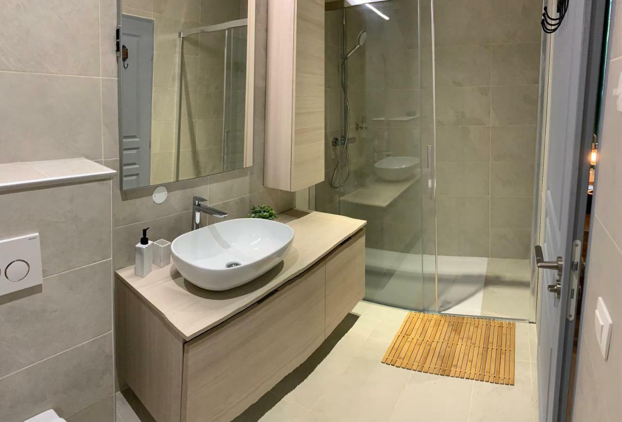 Sanskriti Hotel Scionzier Ngoại thất bức ảnh